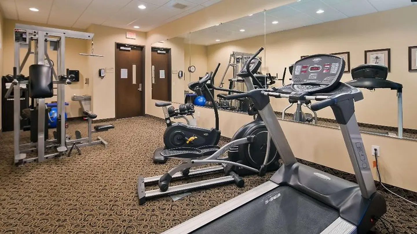 Best Western PLUS Lacey Inn & Suites SPORTS_AND_LEISURE