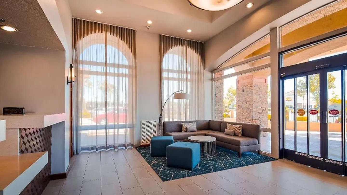 Best Western PLUS Executive Inn and Suites LOUNGE_LOBBY