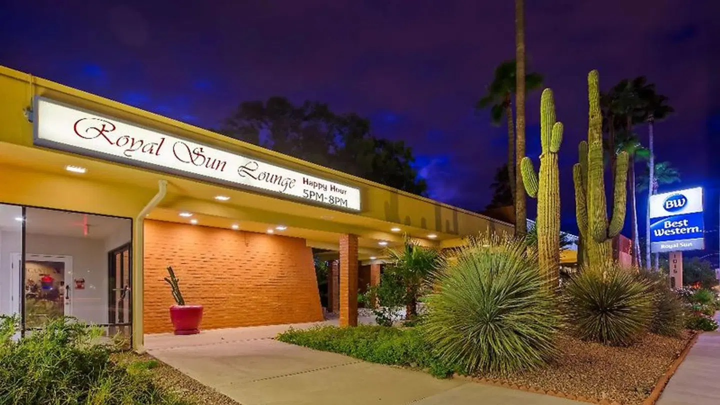 Best Western Plus Royal Sun EXTERIOR