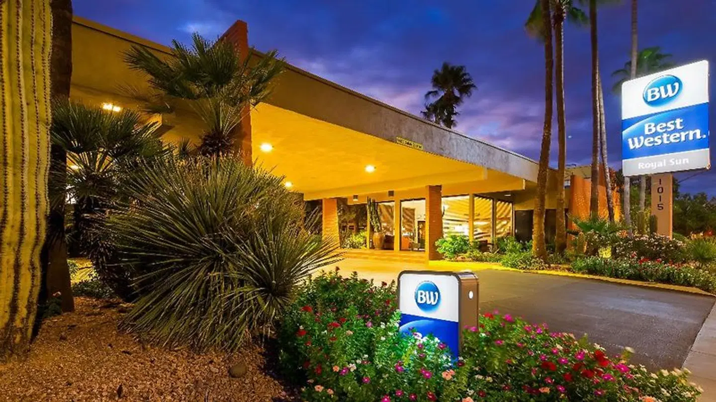 Best Western Plus Royal Sun EXTERIOR
