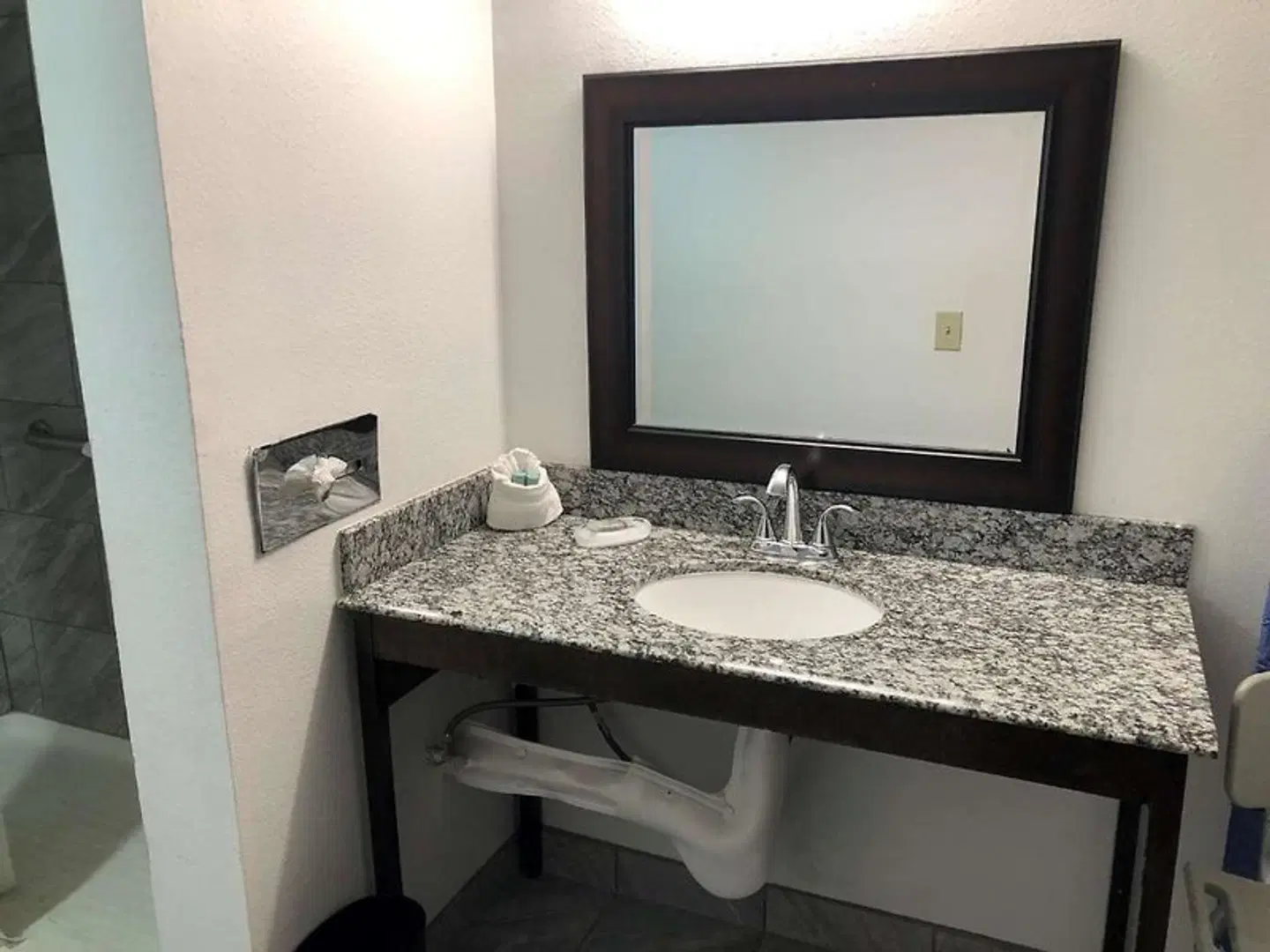 Best Western InnSuites Tucson Foothills Badezimmer