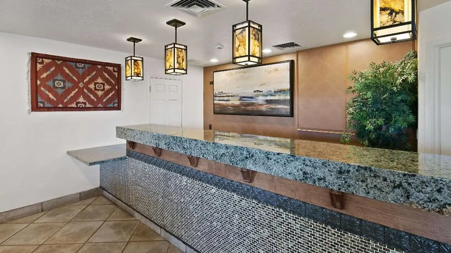 Best Western Prescottonian HEALTH_BEAUTY