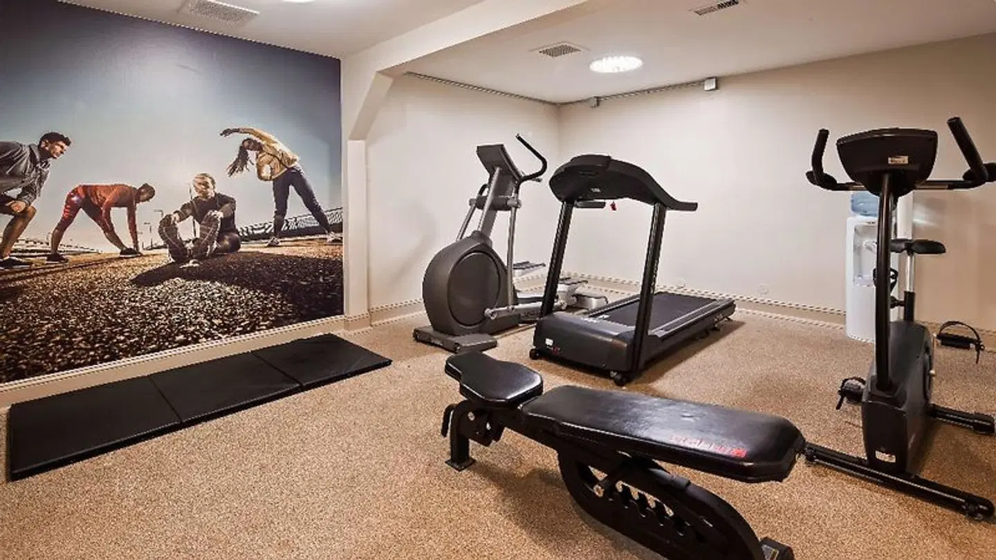 Best Western Plus Coastline Inn SPORTS_AND_LEISURE