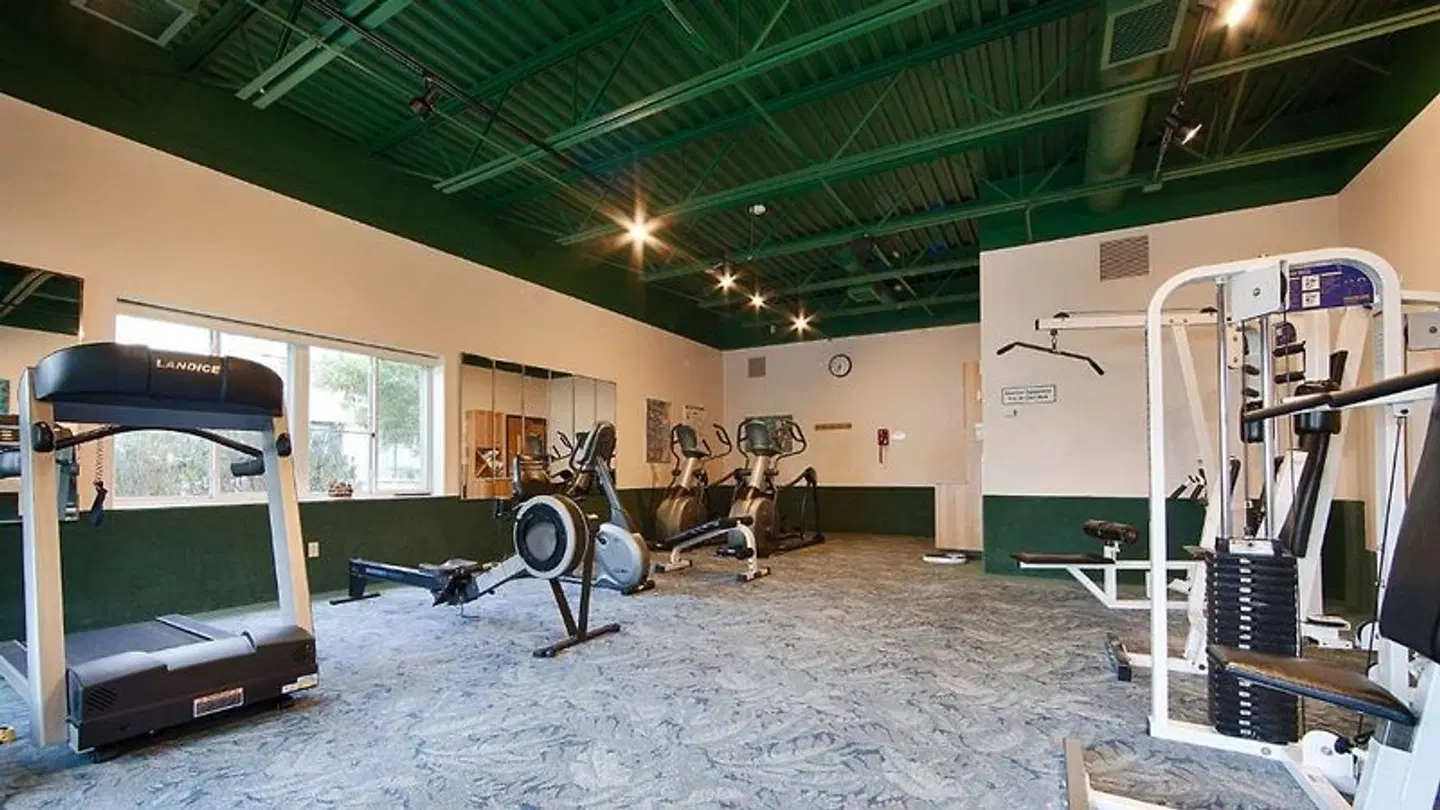 Best Western Plus Waterbury - Stowe SPORTS_AND_LEISURE