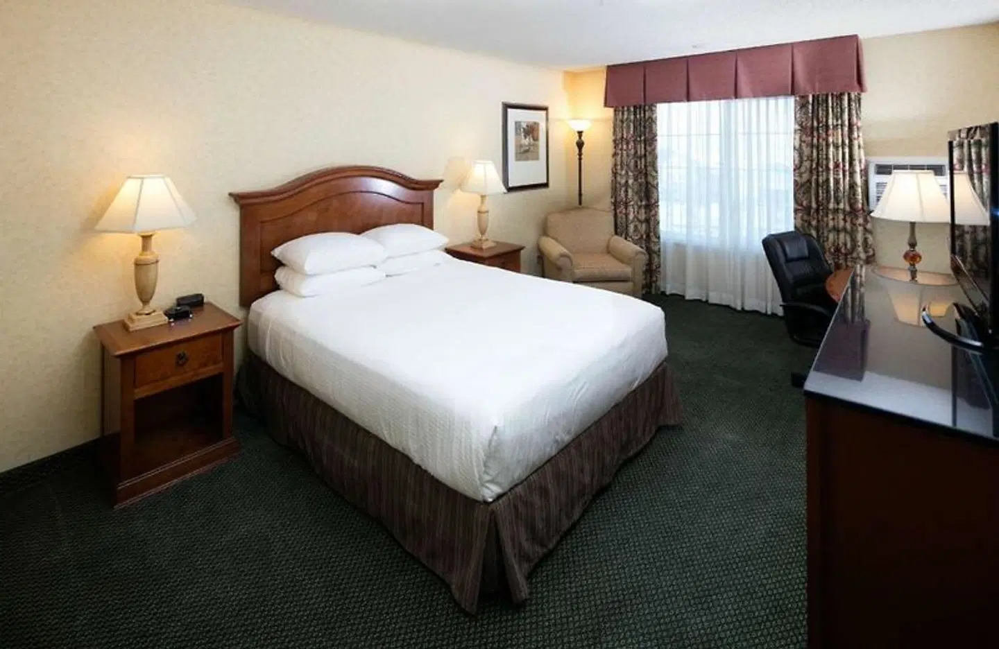 Red Lion Hotel Eureka ROOM_EXAMPLE