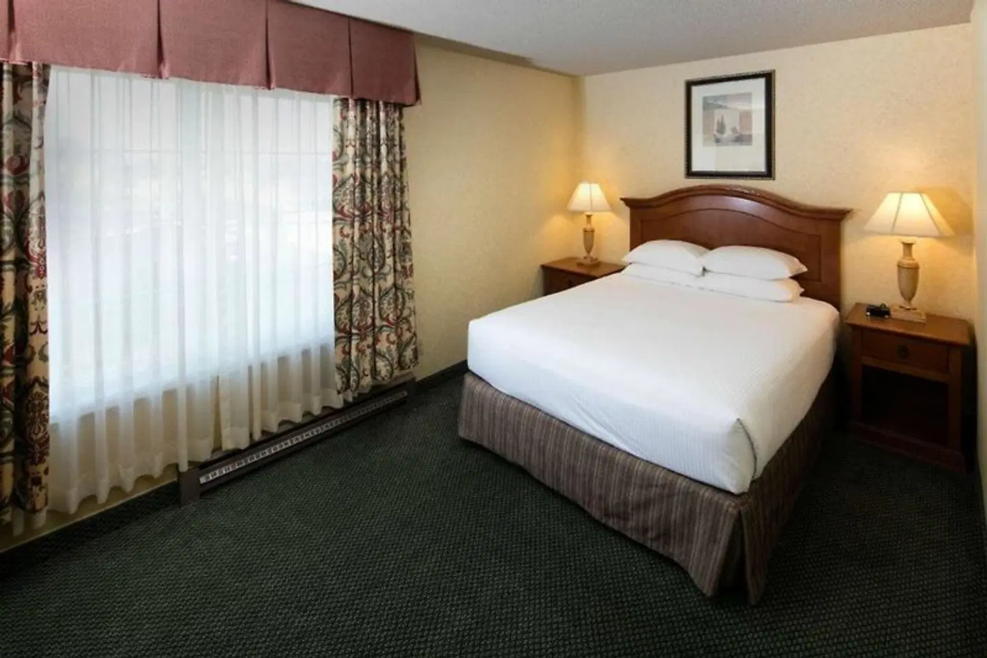 Red Lion Hotel Eureka ROOM_EXAMPLE