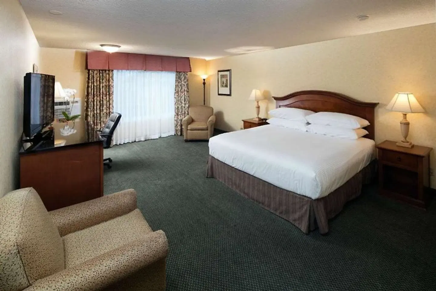 Red Lion Hotel Eureka ROOM_EXAMPLE
