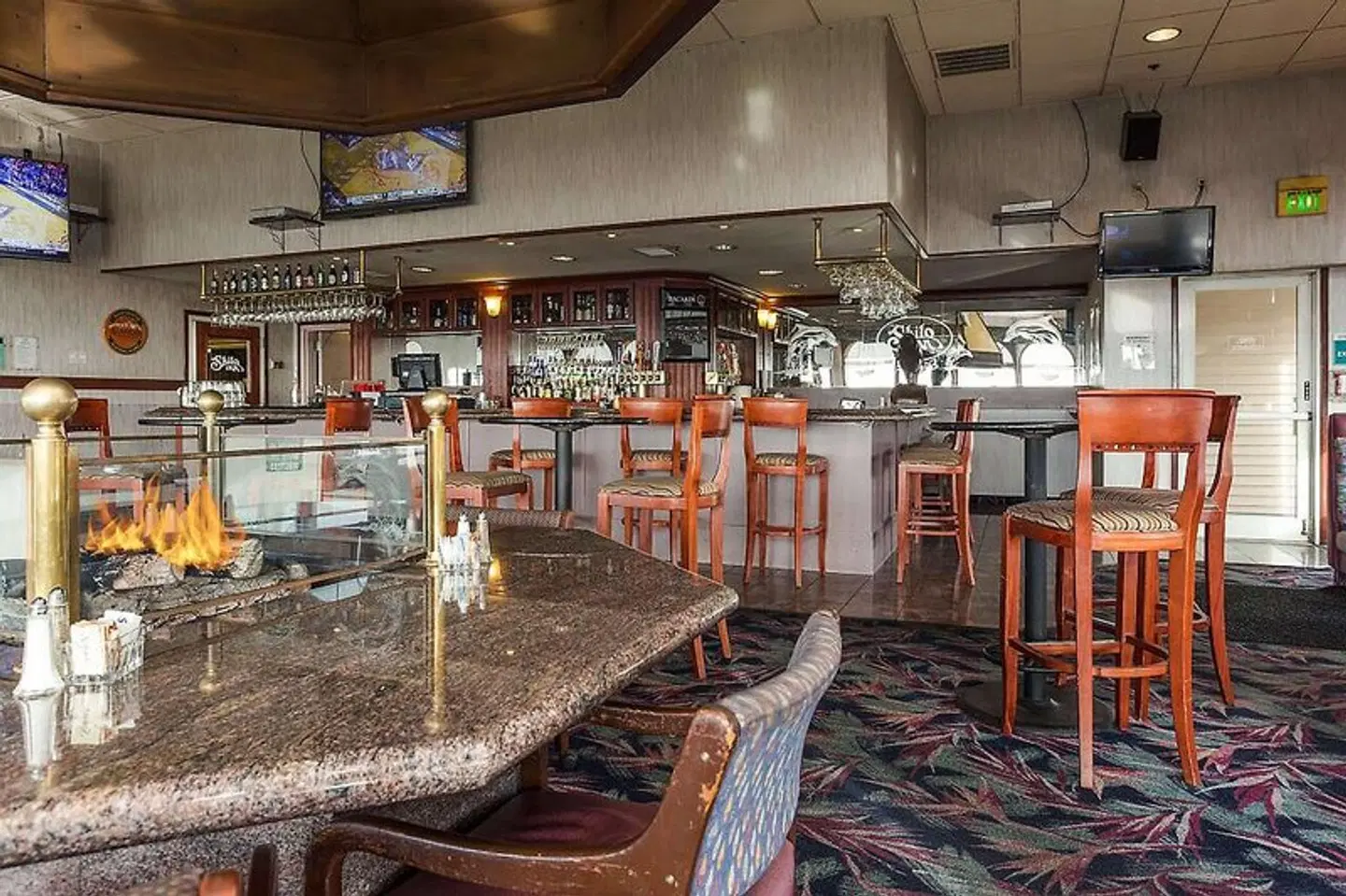 Shilo Inn Suites Ocean Shores Bar