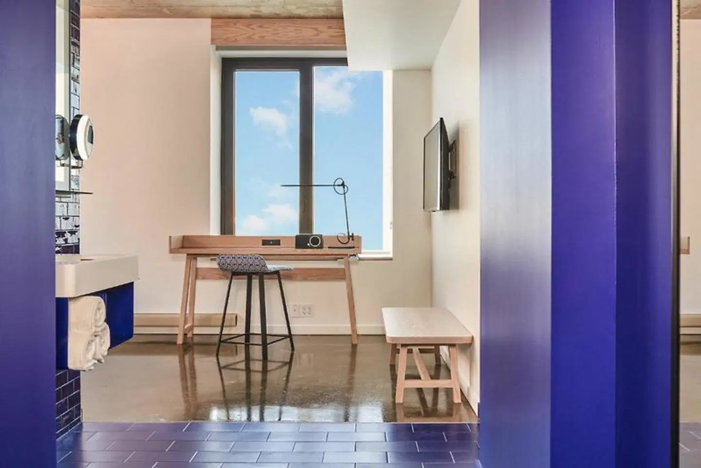 Radio Hotel ROOM_EXAMPLE
