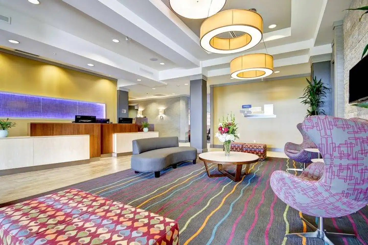 Fairfield Inn & Suites by Marriott Guelph Lobby