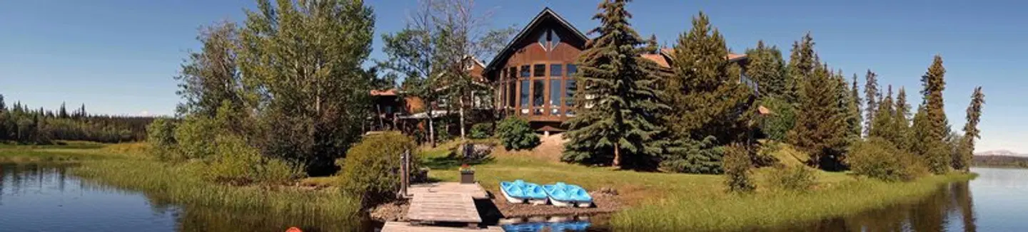 Anahim Lake Eagle's Nest Resort EXTERIOR