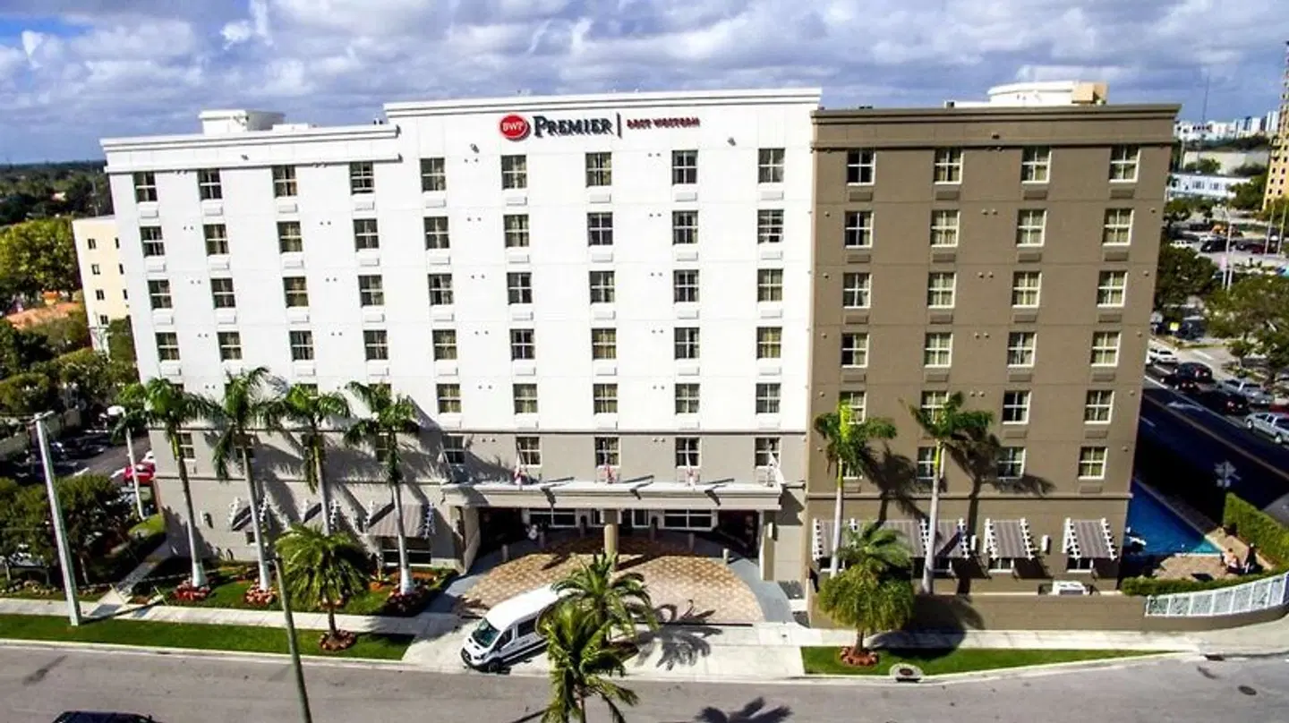 Best Western Premier Miami International Airport Hotel & Suites EXTERIOR