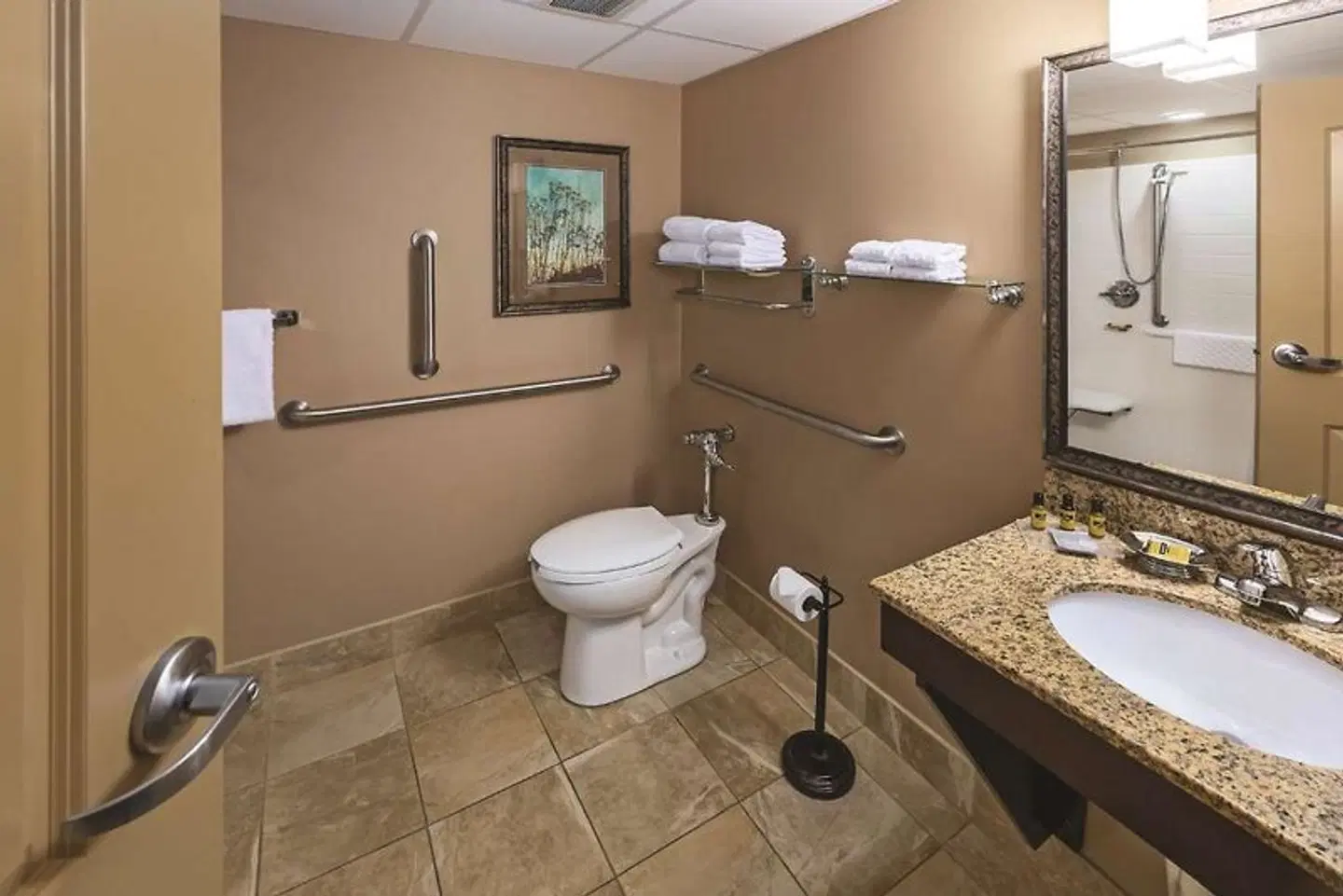 Best Western Plus Bloomington at Mall of America Badezimmer