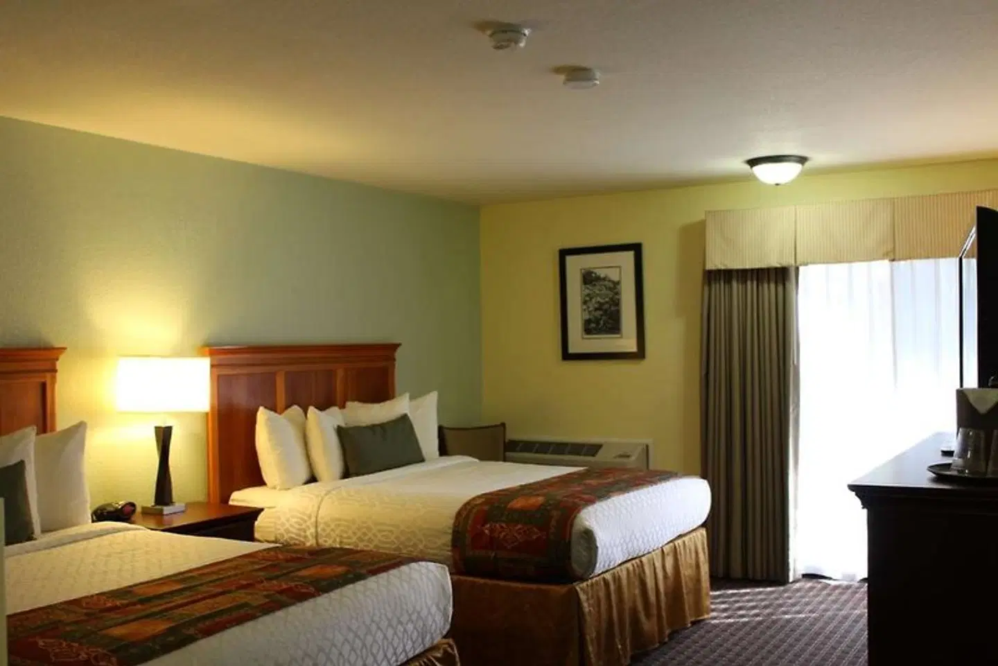 Best Western Plus Sonora Oaks Hotel and Conference Center ROOM_EXAMPLE