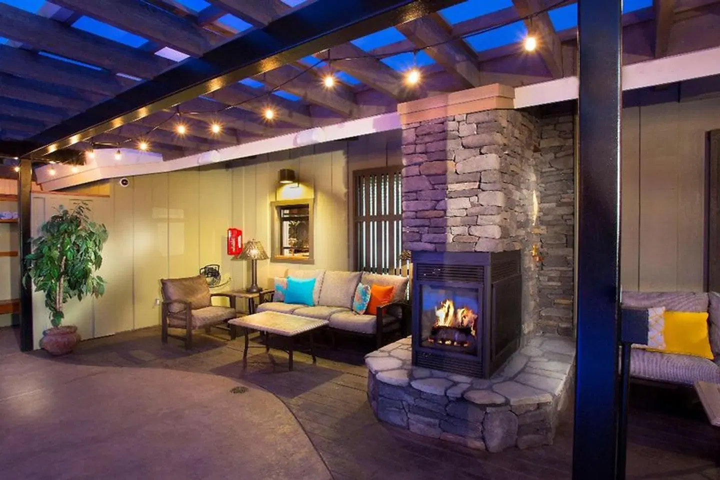 BEST WESTERN PLUS Humboldt Bay Inn LOUNGE_LOBBY