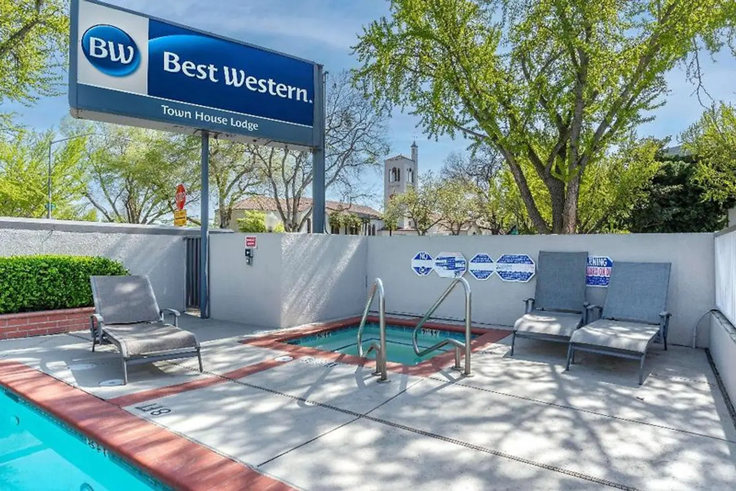Best Western Town House Lodge EXTERIOR