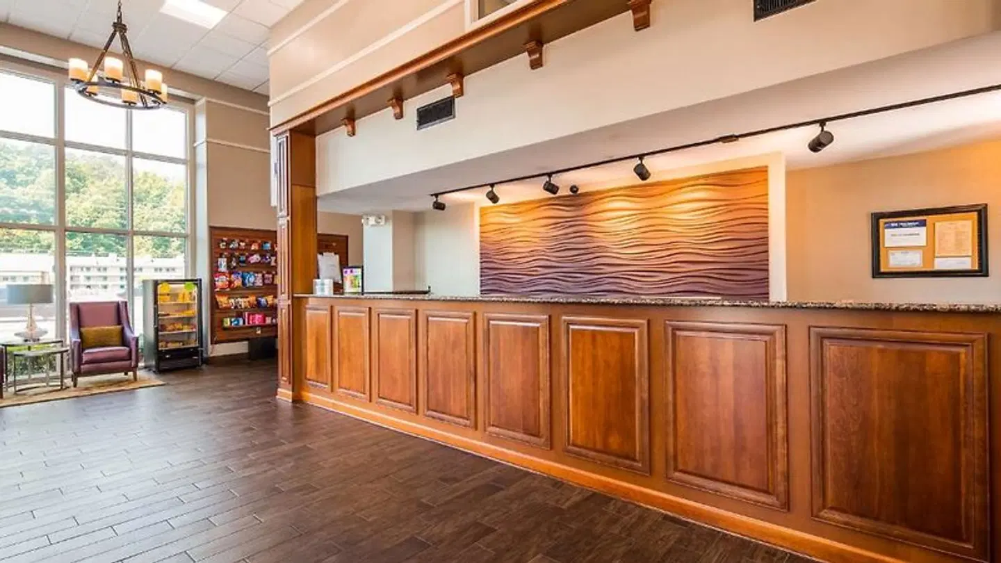 Best Western Plaza Inn LOUNGE_LOBBY