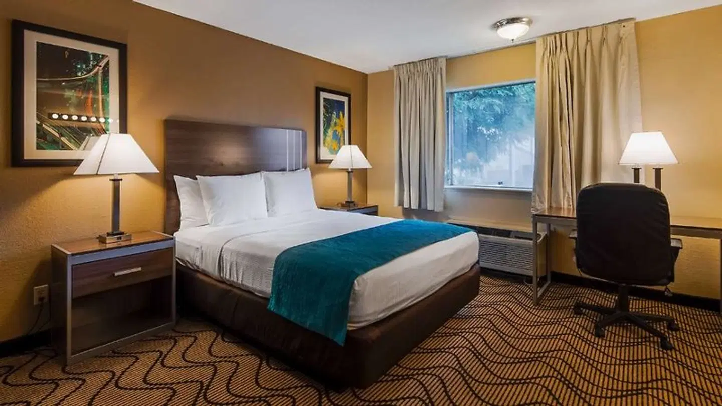 SureStay Plus Hotel by Best Western Sacramento North ROOM_EXAMPLE