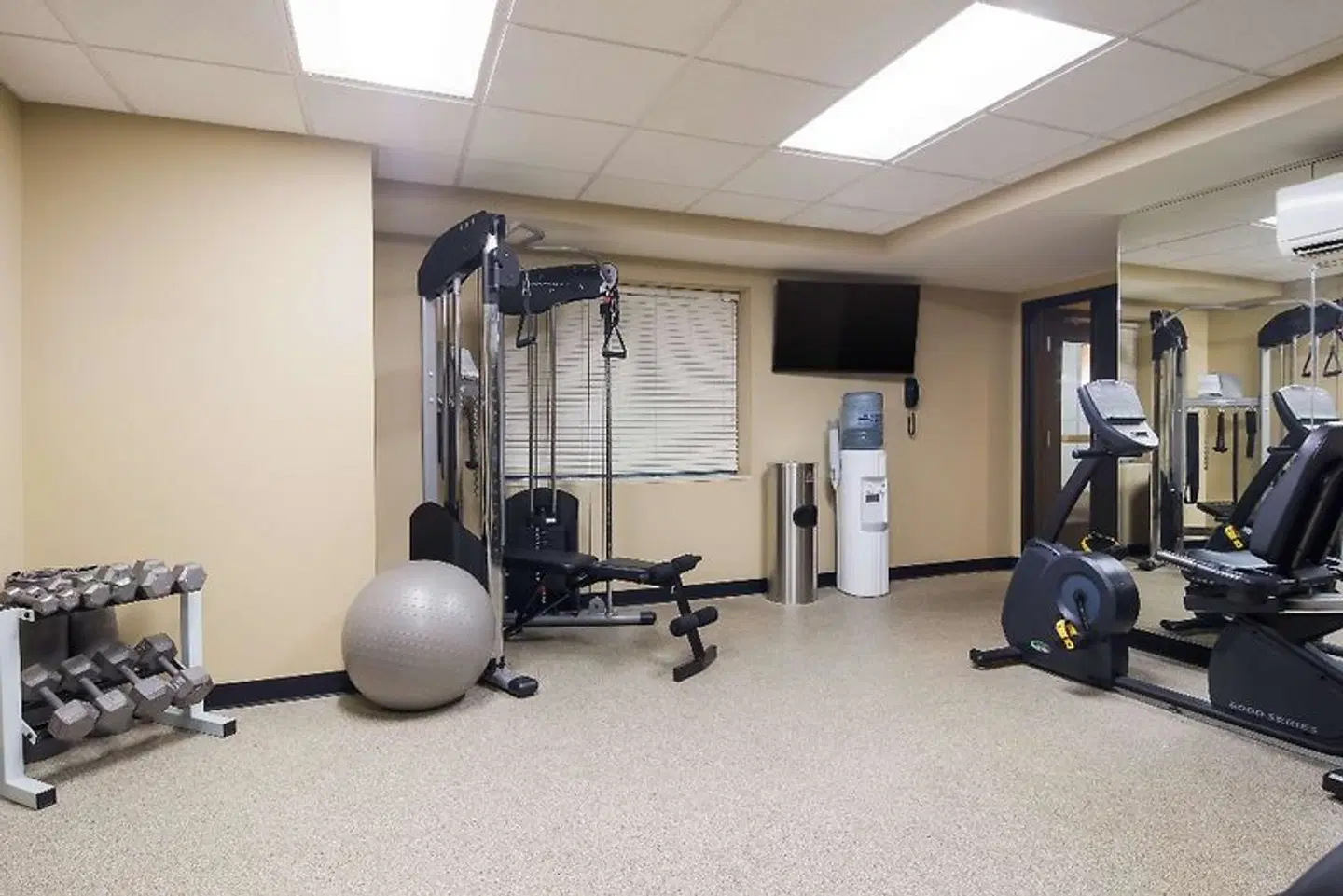 Best Western Plus Traverse City SPORTS_AND_LEISURE