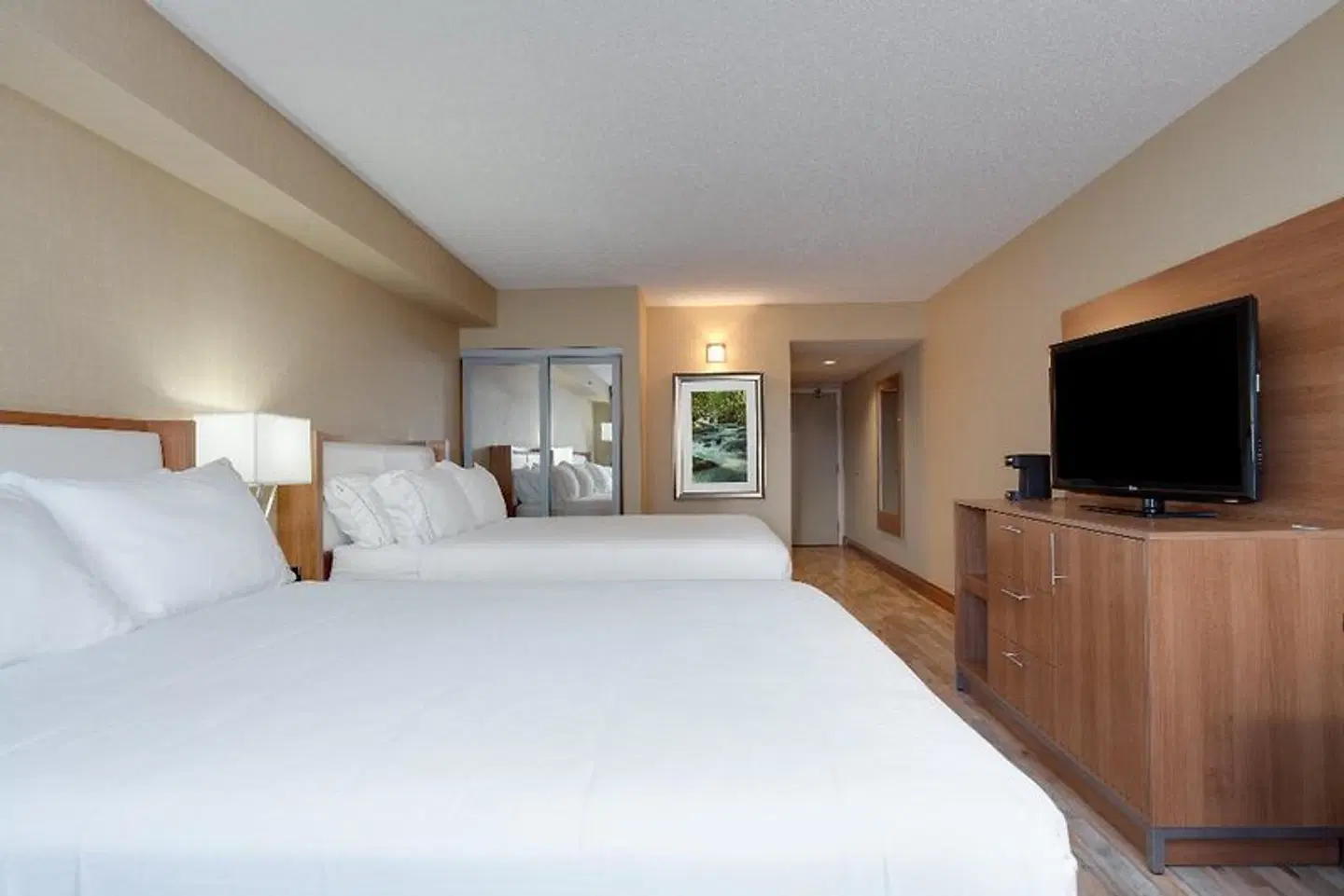 Holiday Inn Express & Suites Fredericton ROOM_EXAMPLE