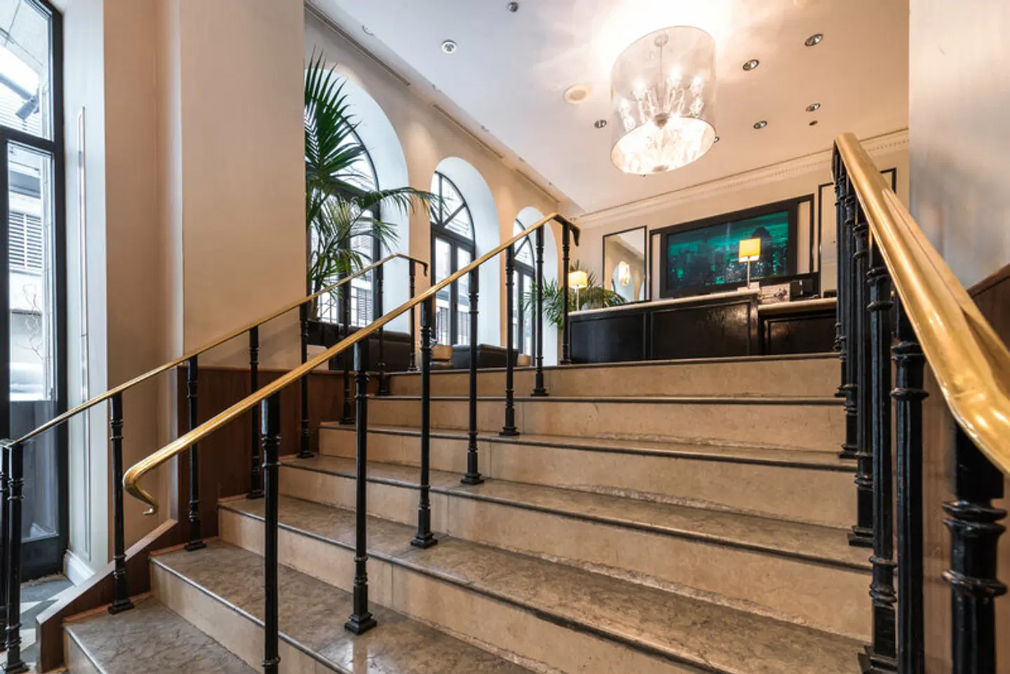 Cass - A Holiday Inn Express at Magnificent Mile LOUNGE_LOBBY