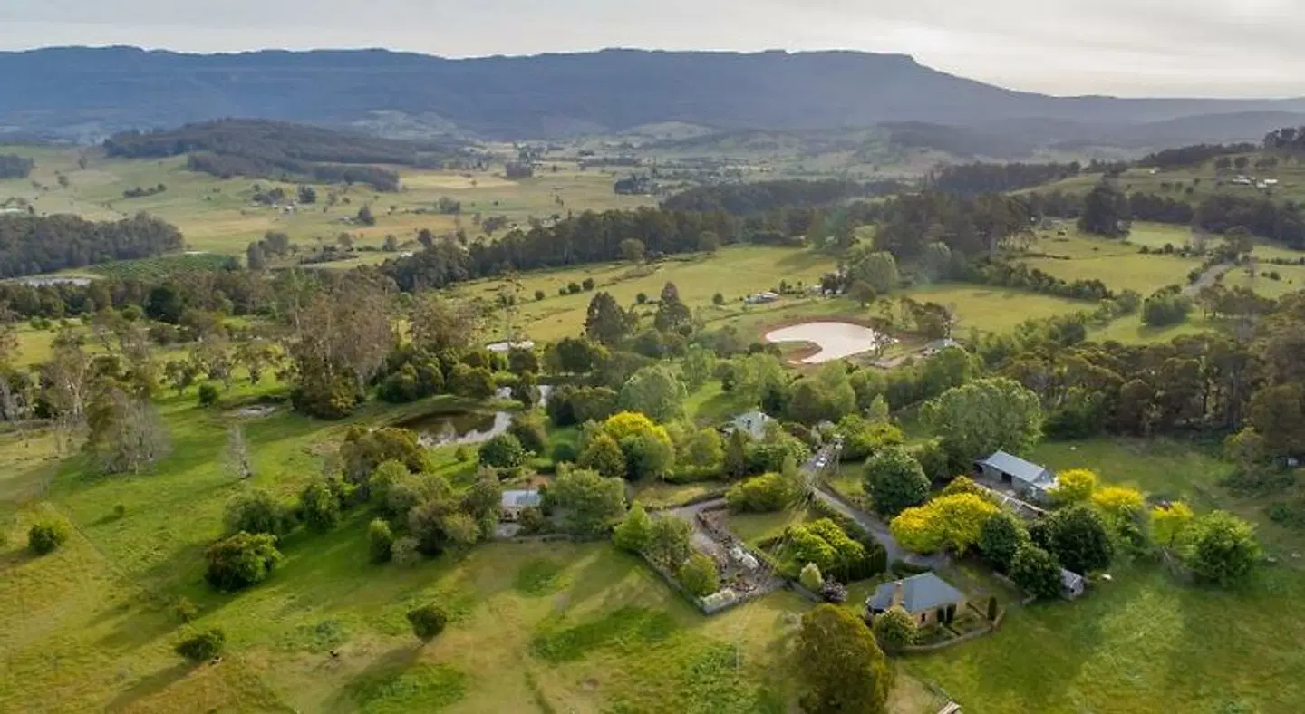 Blackwood Park Cottages Mole Creek LANDSCAPE