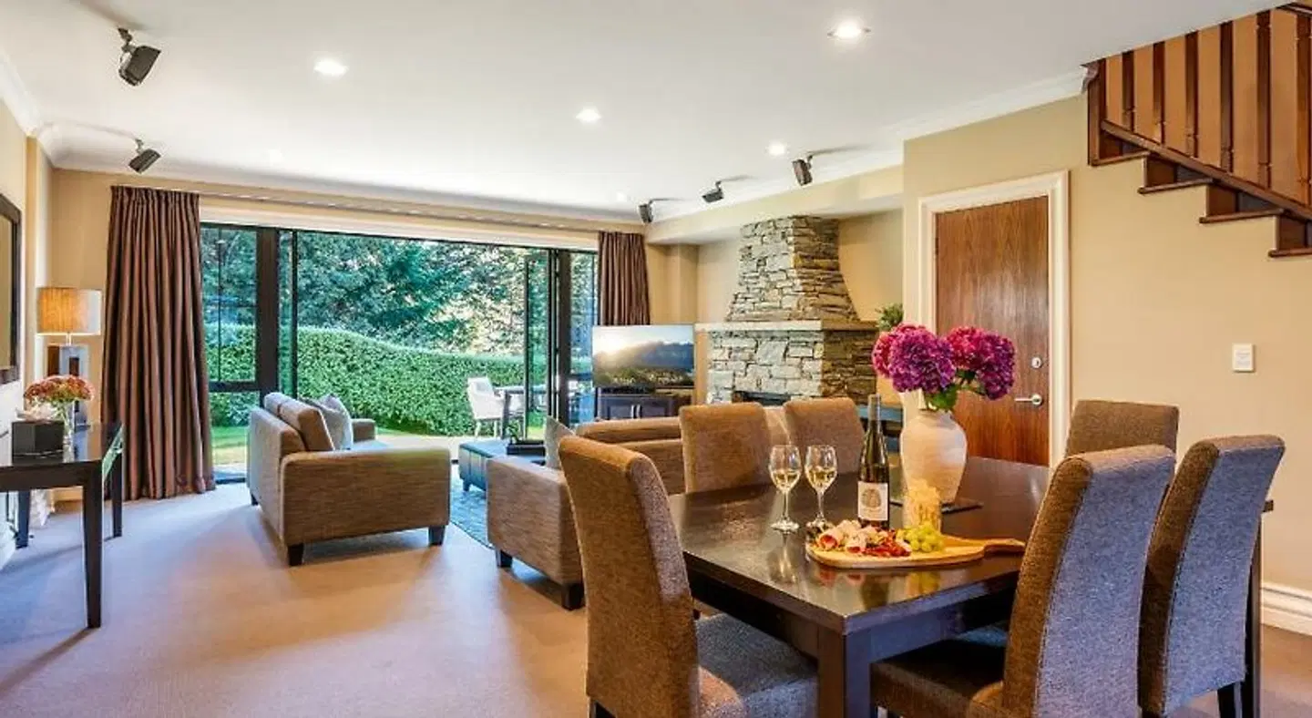 Platinum Queenstown ROOM_EXAMPLE