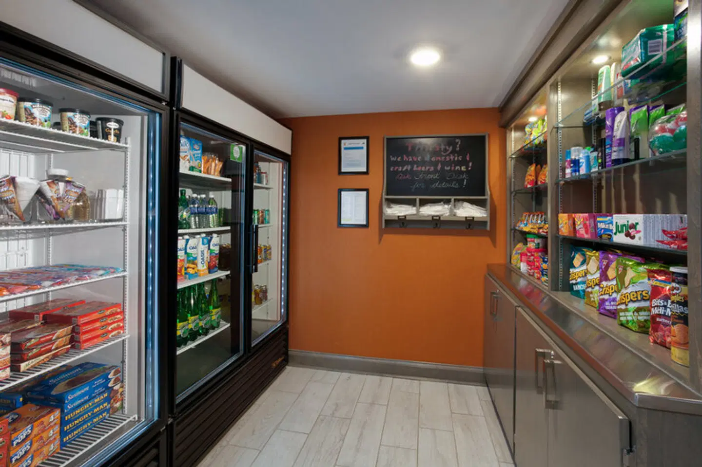 Holiday Inn Express & Suites Fredericton by IHG LOUNGE_LOBBY