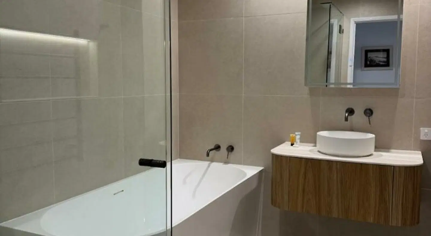 The Village at Burleigh Heads Badezimmer