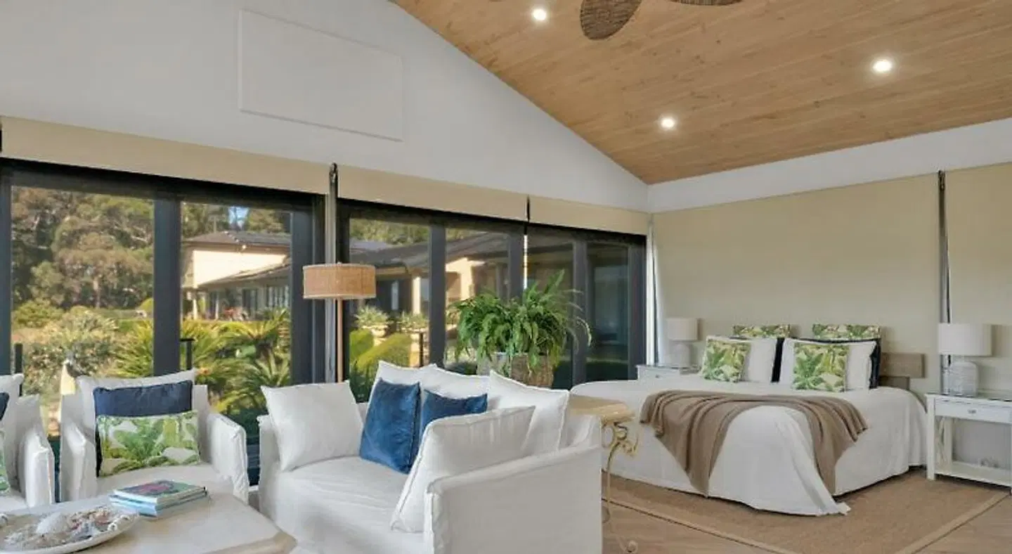The Outlook Cabana LOUNGE_LOBBY