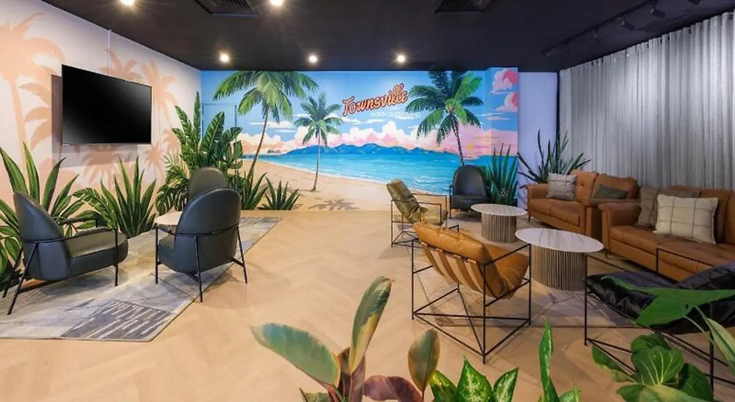 Holiday Inn Townsville by IHG Bar