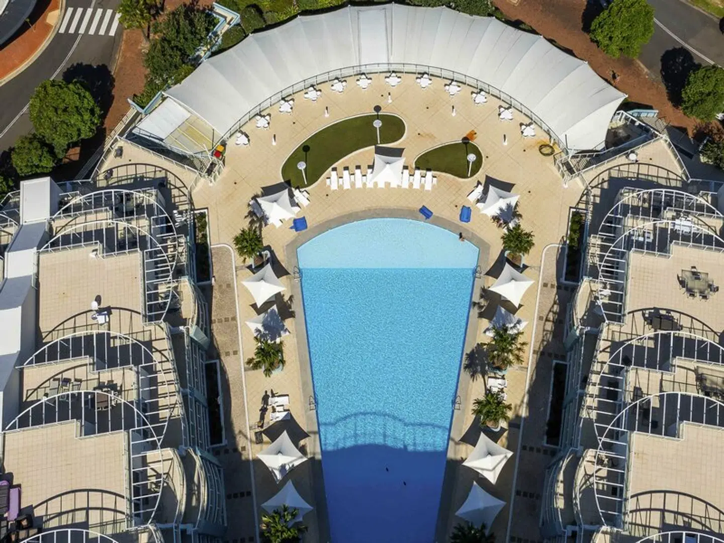Mantra Ettalong Beach EXTERIOR