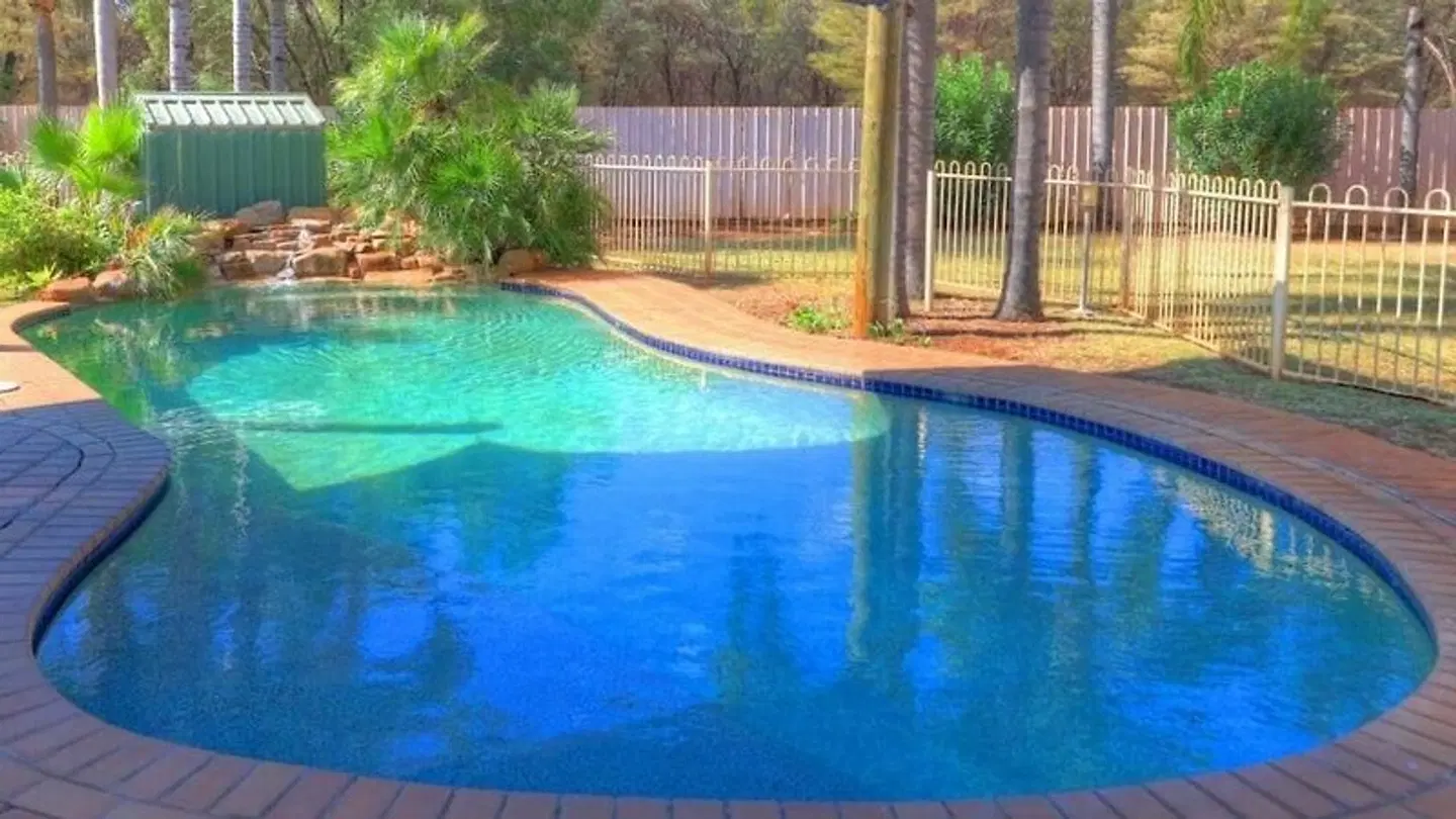 Mulga Country Motor Inn OUTDOOR_POOL
