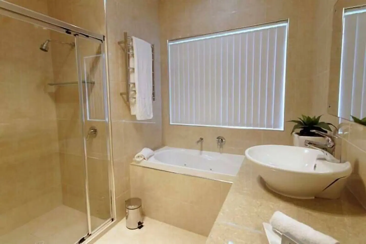 Casavino Luxury Villas Badezimmer
