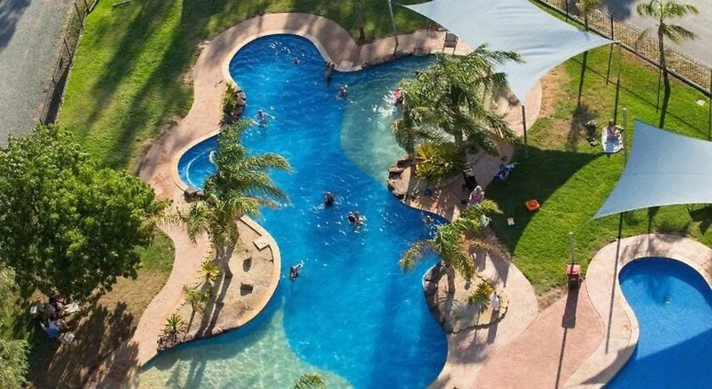 Merool on the Murray OUTDOOR_POOL