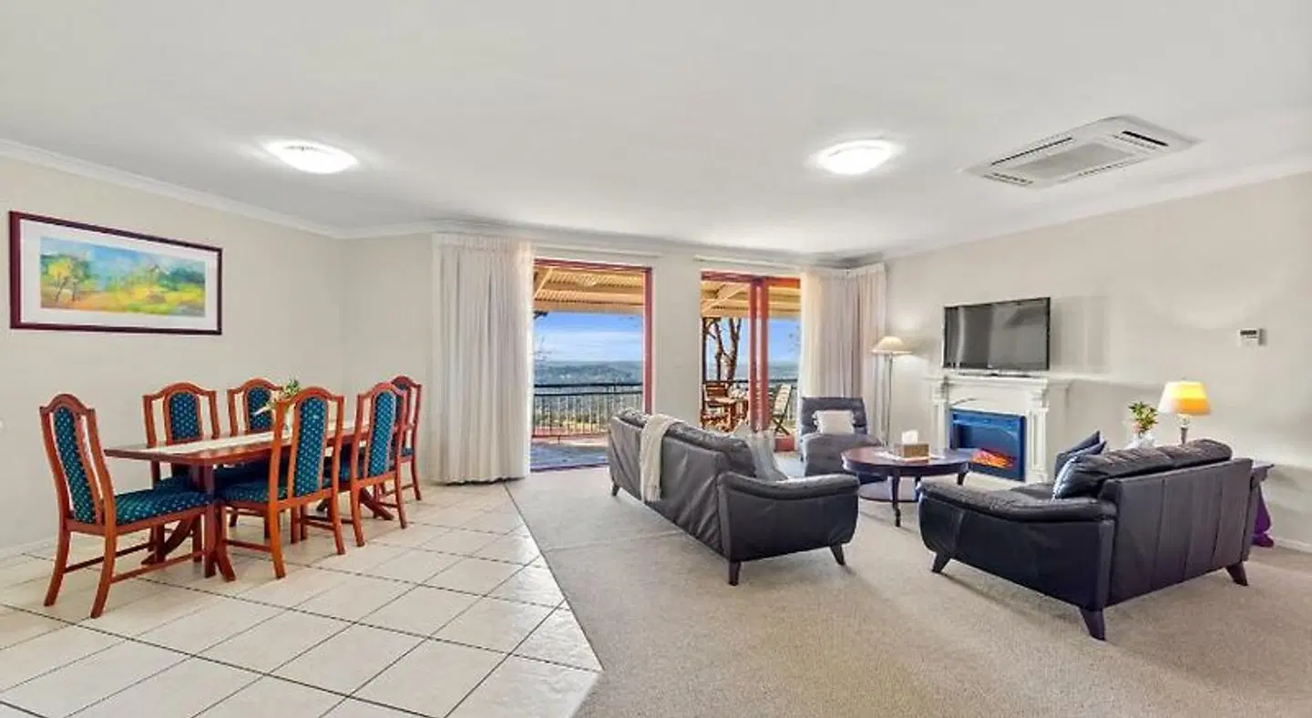 Mayfield on Montville LOUNGE_LOBBY