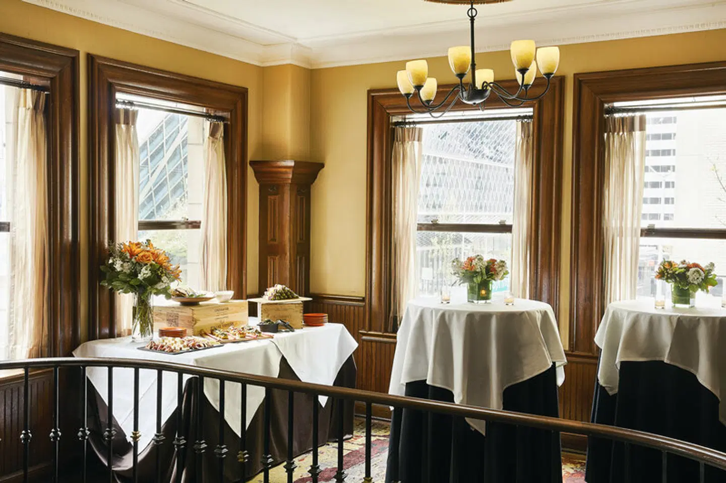 Kimpton Hotel Vintage Seattle by IHG Restaurant
