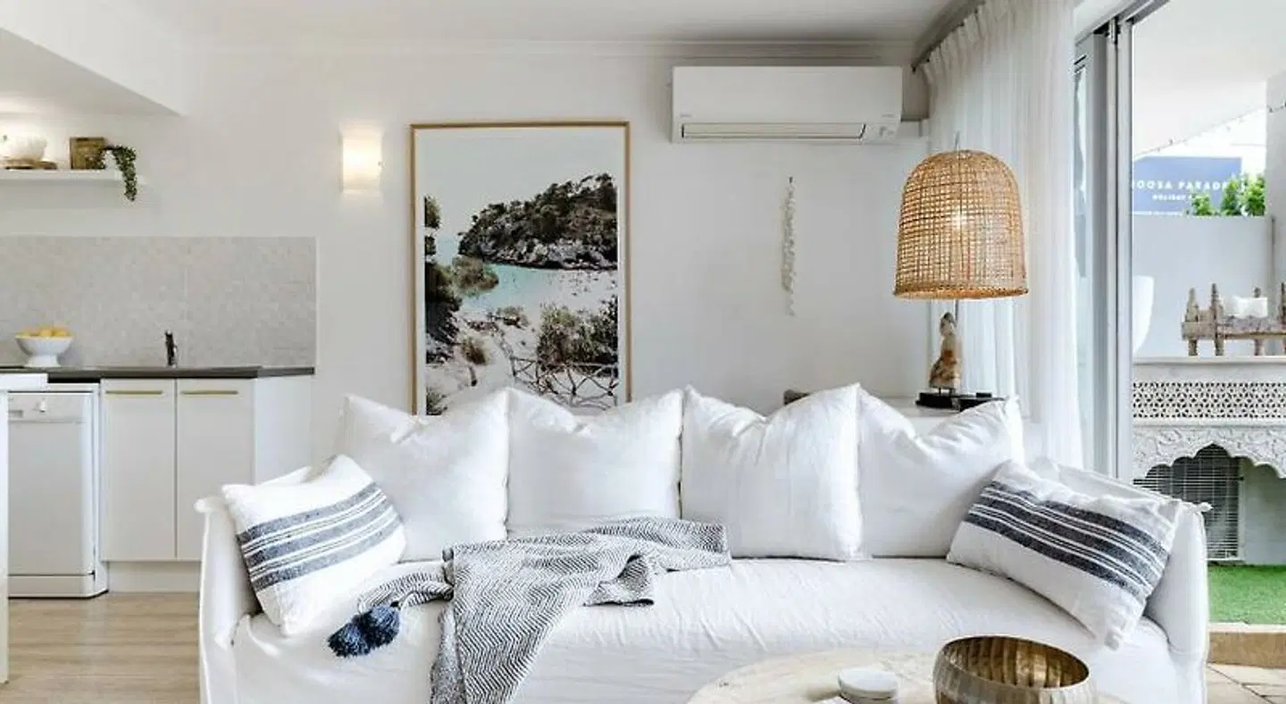Noosa Parade Holiday Inn ROOM_EXAMPLE