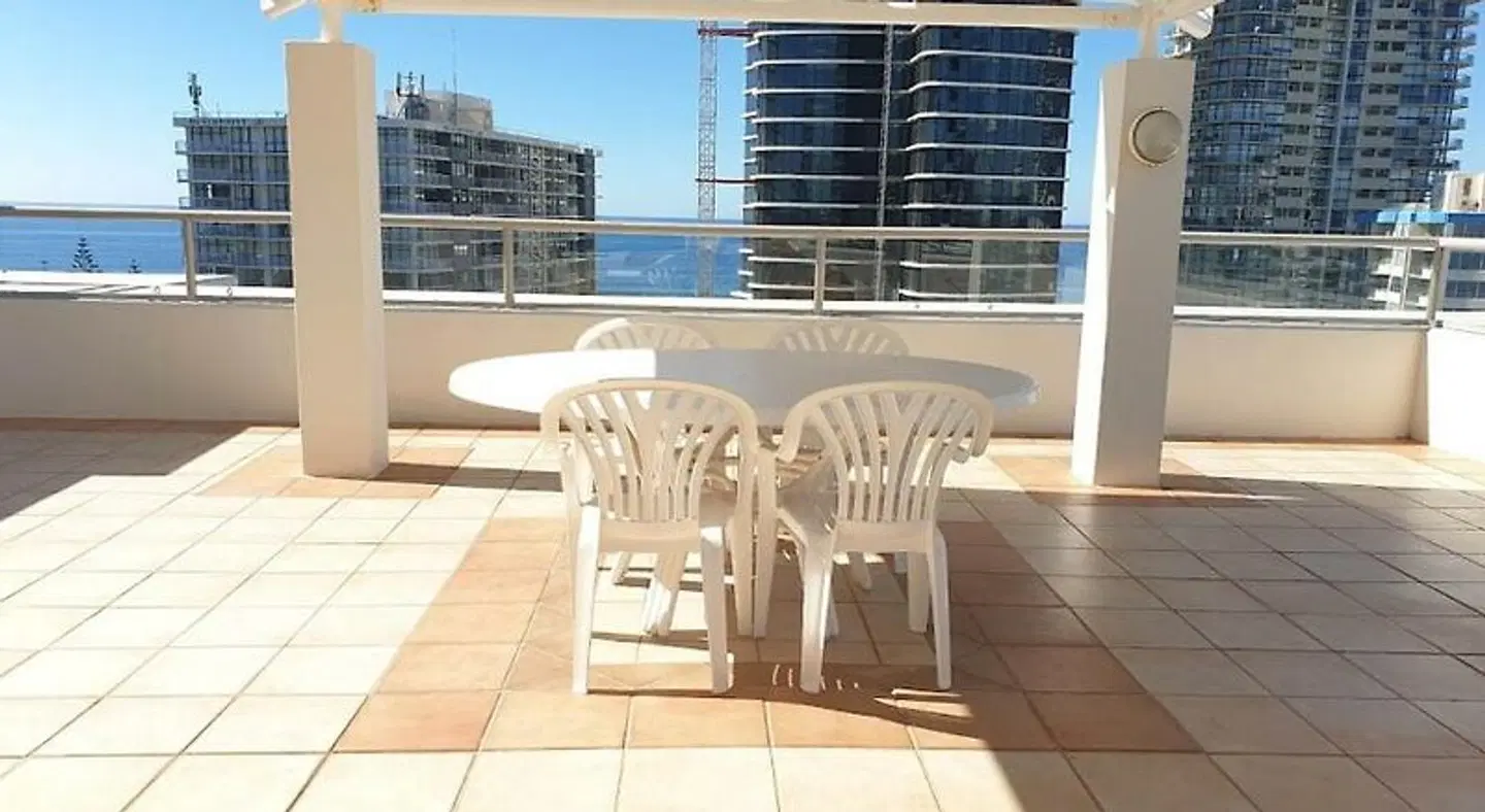 Crown Towers Resort Private Apartment Terrasse