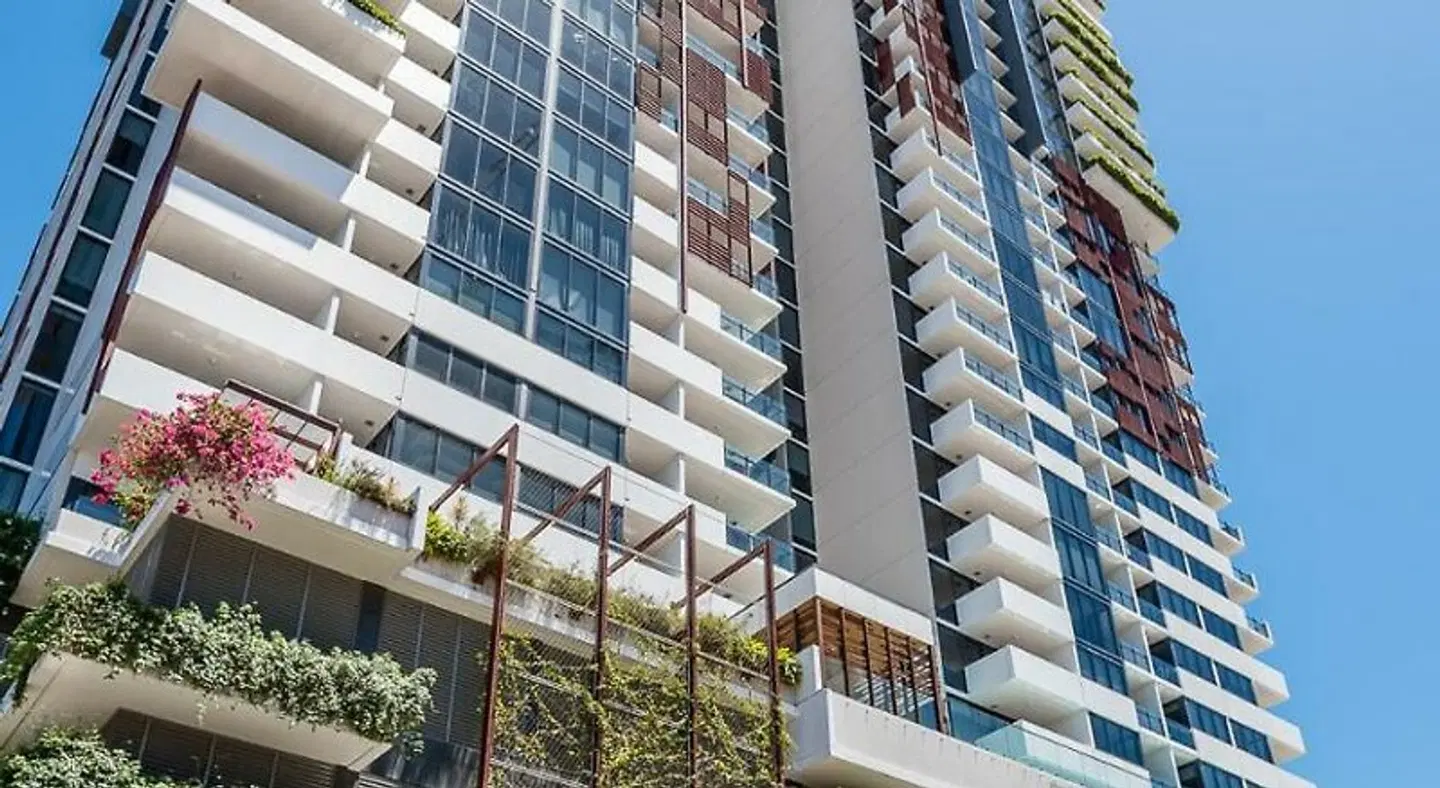 Hostrelax Residences on Merivale EXTERIOR