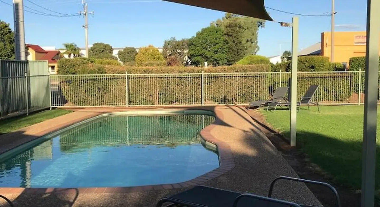 The Kidman Wayside Inn OUTDOOR_POOL