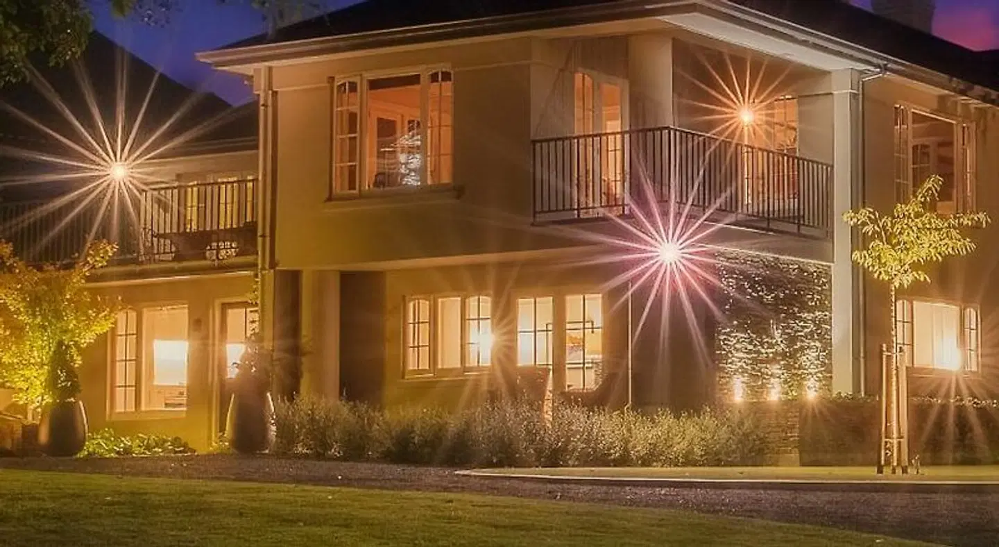 Oakview EXTERIOR