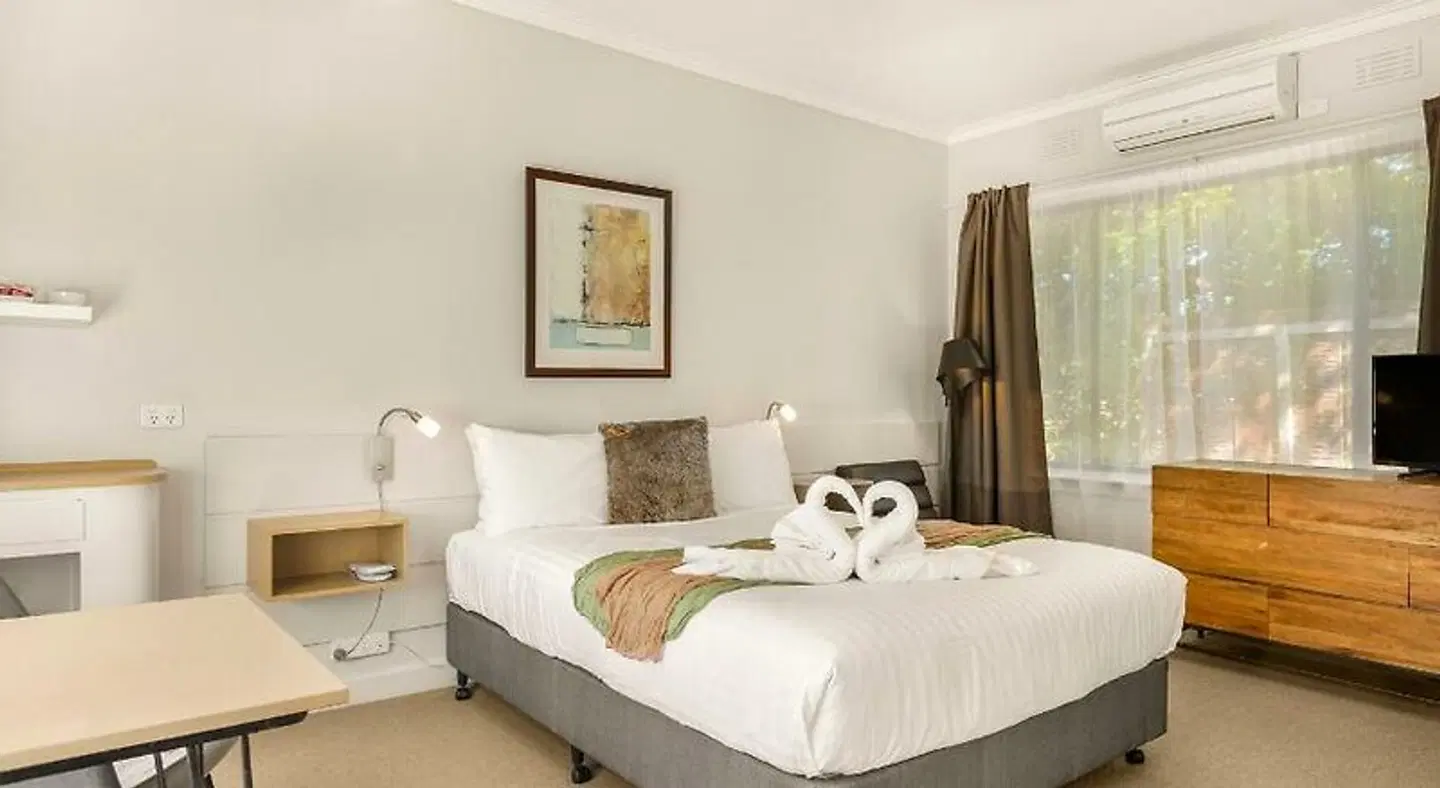 Buffalo Motel and Country Retreat ROOM_EXAMPLE