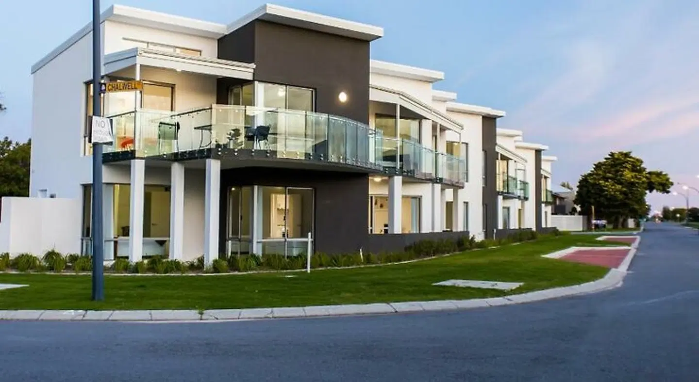 Reflections By Rockingham Apartments EXTERIOR