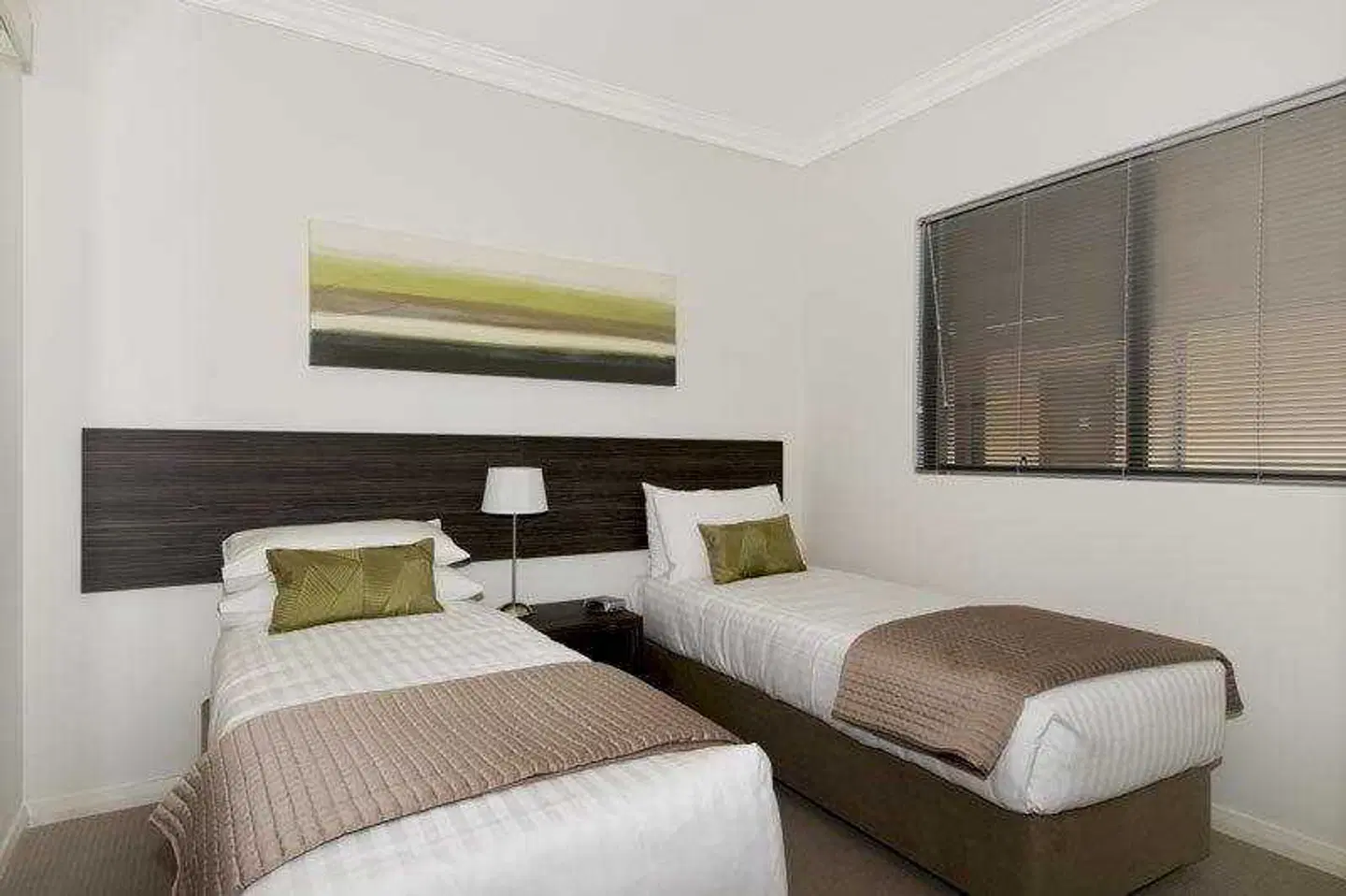 Dolphin Quay Apartments ROOM_EXAMPLE