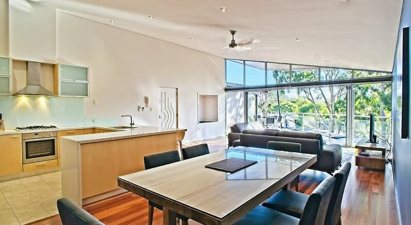 Central Avenue Apartments ROOM_EXAMPLE