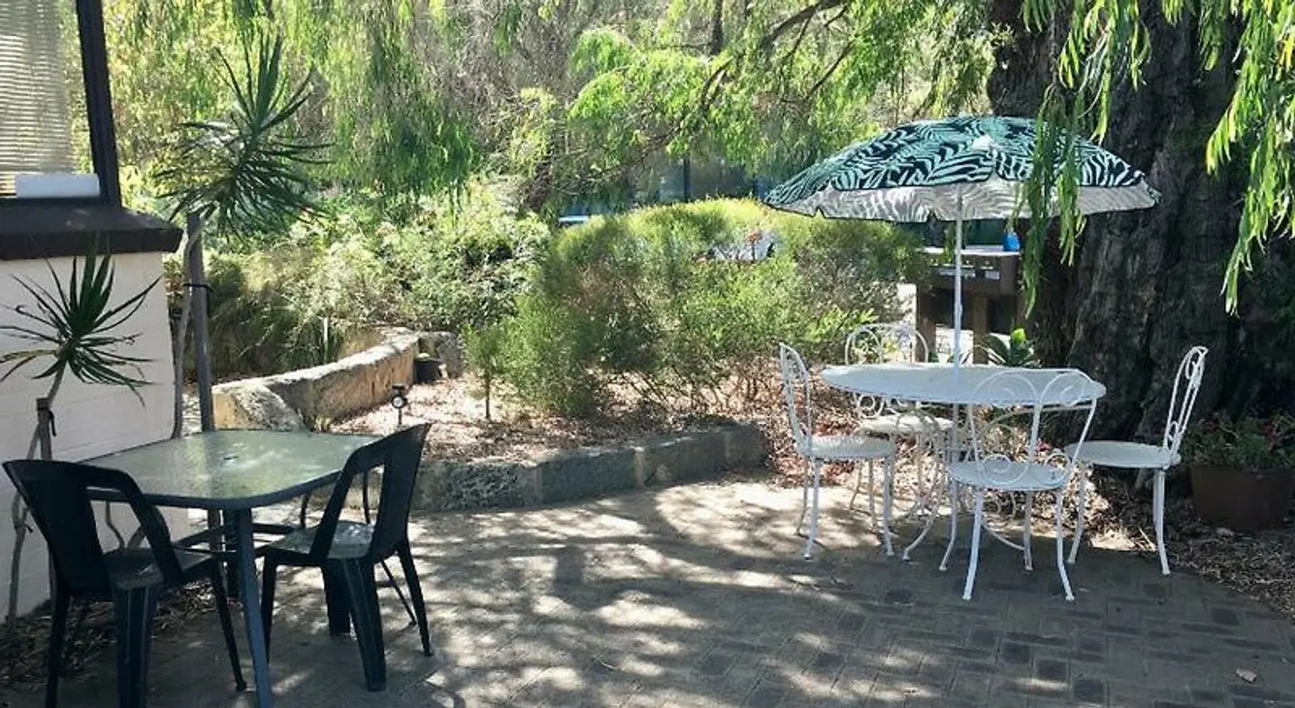 Kenata-Fairway Terrasse