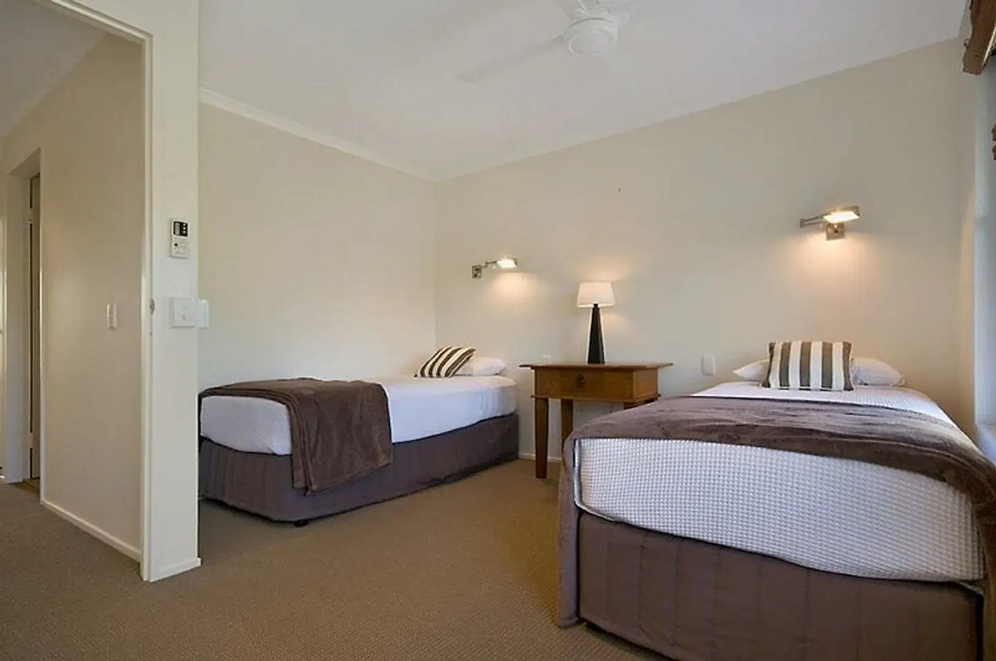 Skippers Cove Waterfront Resort ROOM_EXAMPLE
