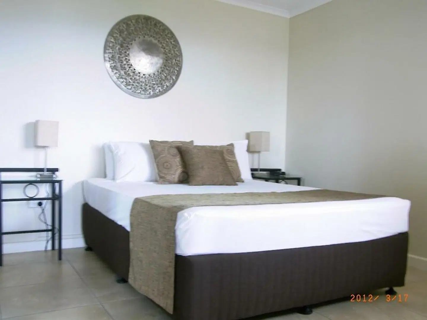 Coral Towers Holiday Suites ROOM_EXAMPLE