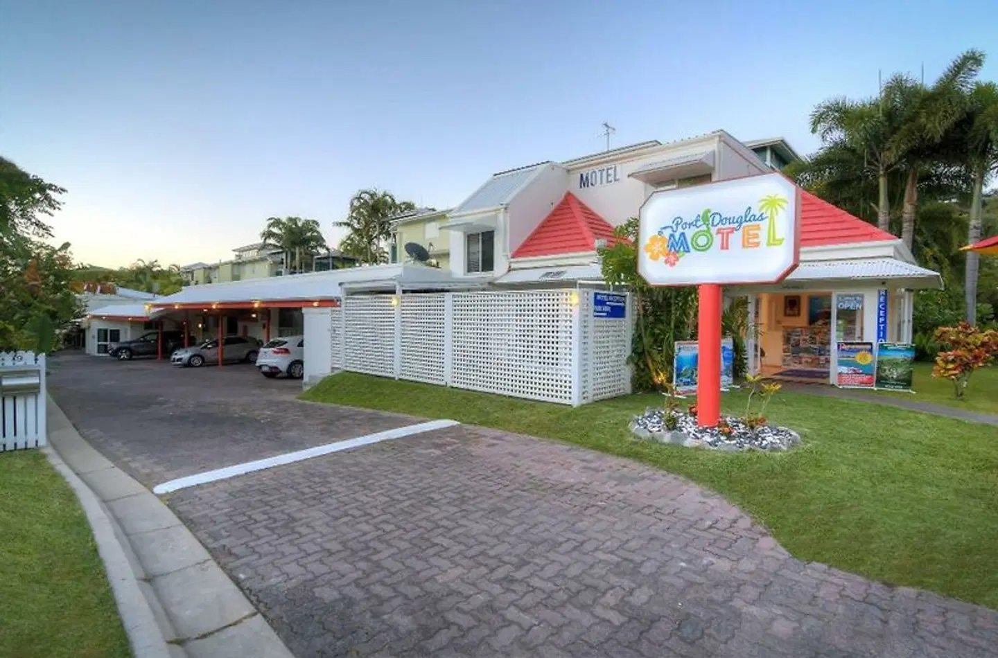 Port Douglas Motel Garten